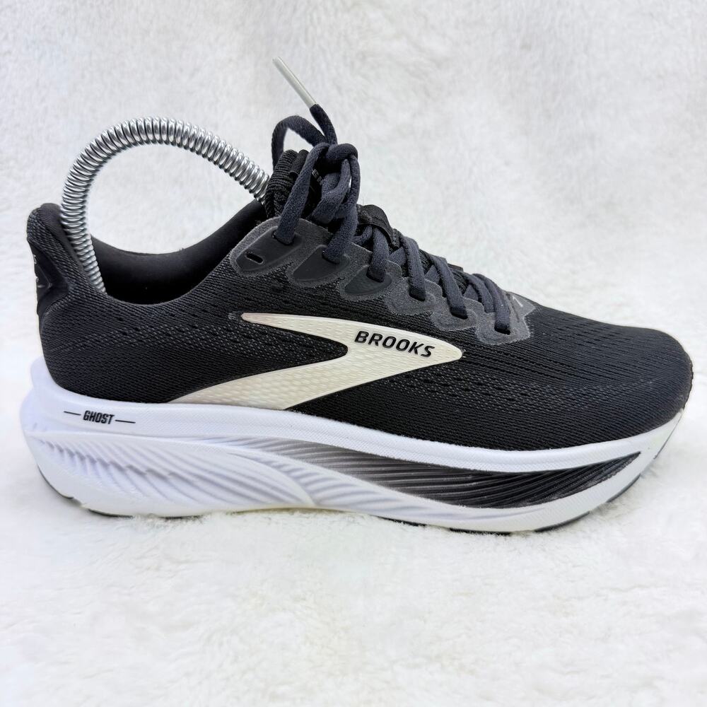 Brooks Ghost 17 Womens Running Shoes Black White Size 5.5 Wide D